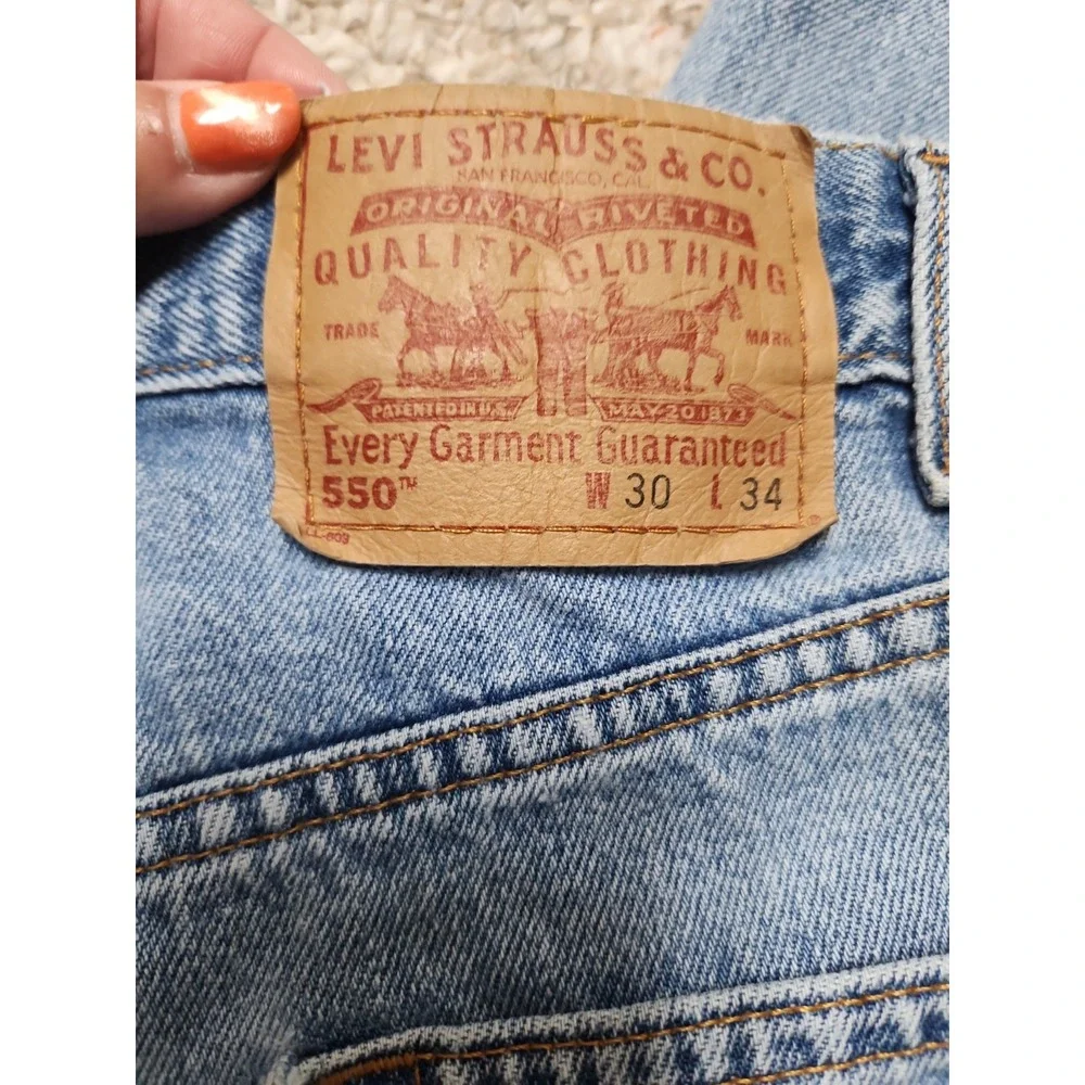 Vintage Levi's 550 30x33 Denim Jeans Cotton Destructed Mexico Paper Tag